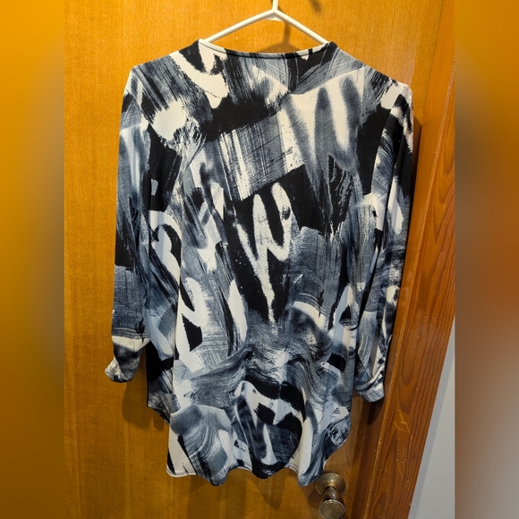 Joseph Ribkoff Black and White Abstract Blouse - Picture 3 of 10
